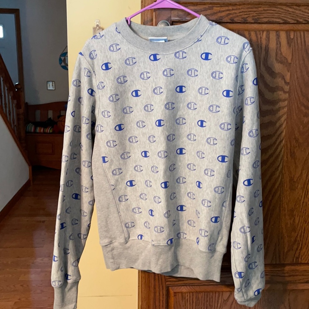 Champion sweatshirt - Picture 1 of 4